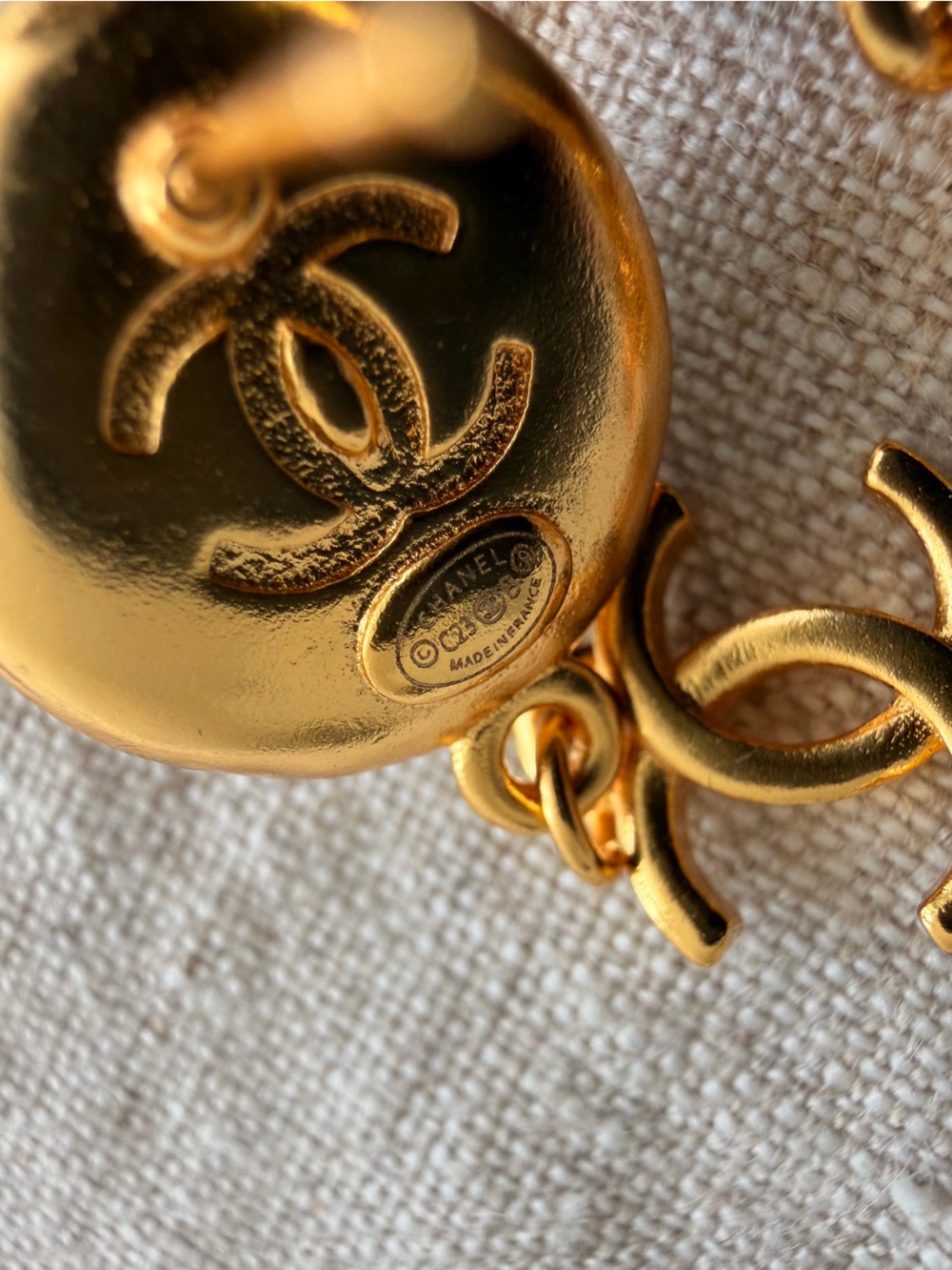 🖤Chanel Gold and Black Camellia Drop Earrings💛 - Picture 3 of 9